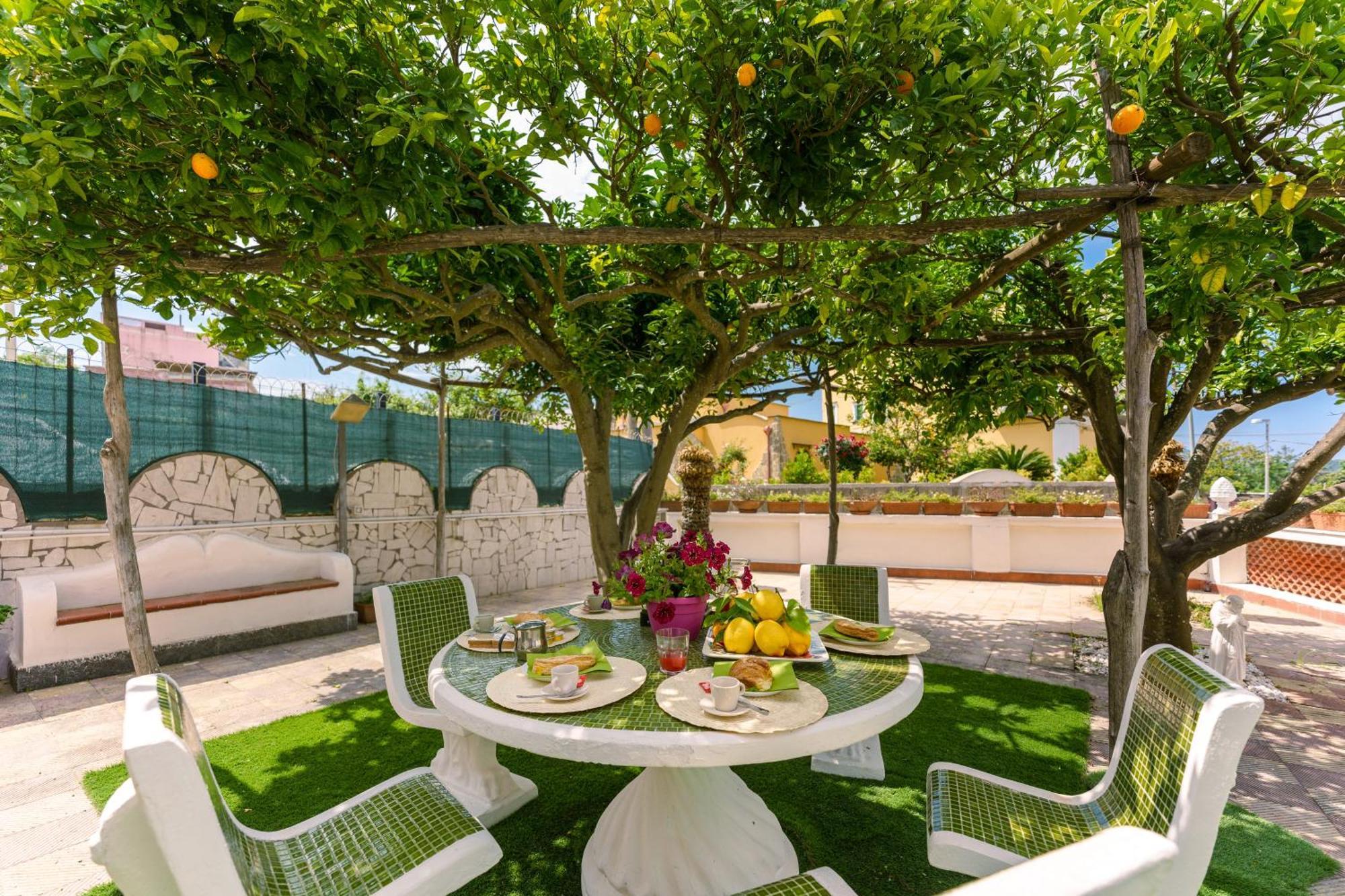 Le Jardin Bed & Breakfast Procida Exterior photo